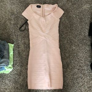 BEBE DRESS PALE PINK